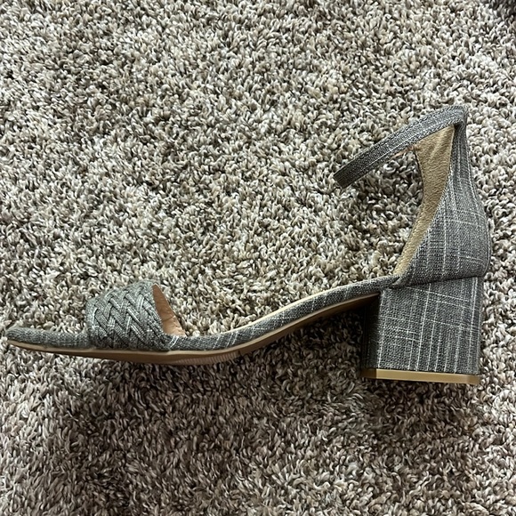 Maurice’s chunky gray heel size 9 - Picture 7 of 12